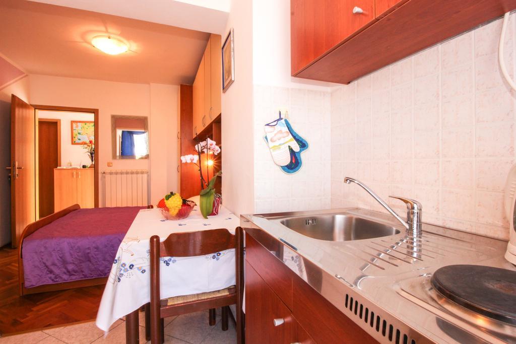 Apartments Sonja Ровінь Екстер'єр фото