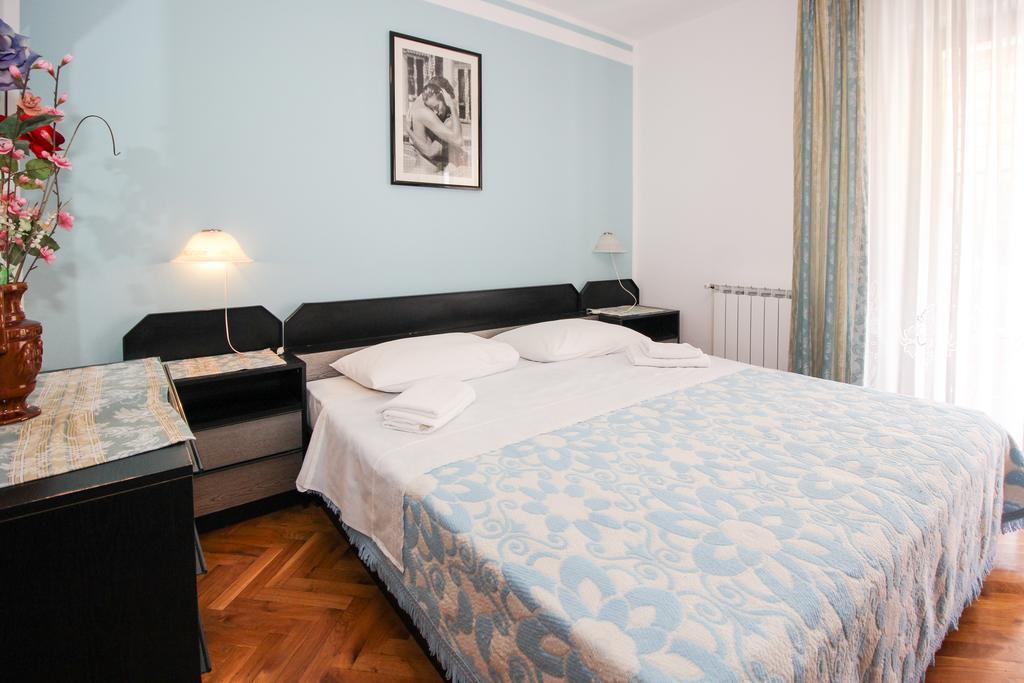Apartments Sonja Ровінь Екстер'єр фото